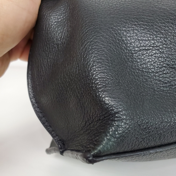 Mark and Graham Large Tote Black Leather - Picture 12 of 12